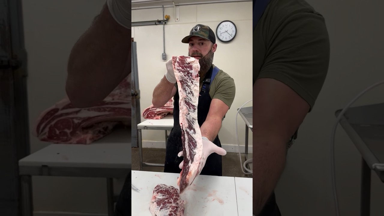 Difference between the Outside Skirt vs Inside Skirt of Beef .🔪 PART 2 #shorts #skirtsteak #beef