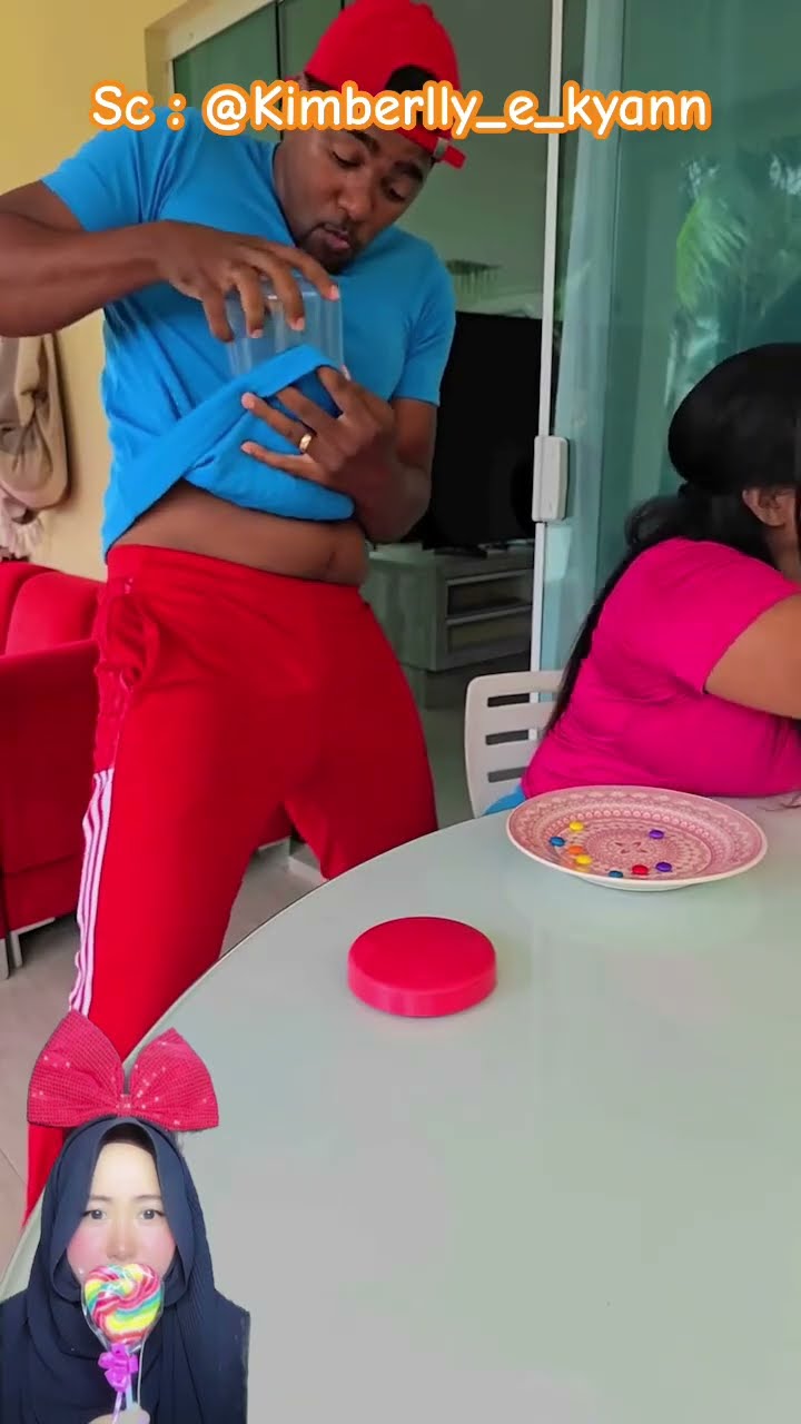 MAMA LIAT DISANA ⁉️ ehh Si Papa Malah Ambil semua Permen Mama ? @Kimberlly_e_kyann #shorts #funny