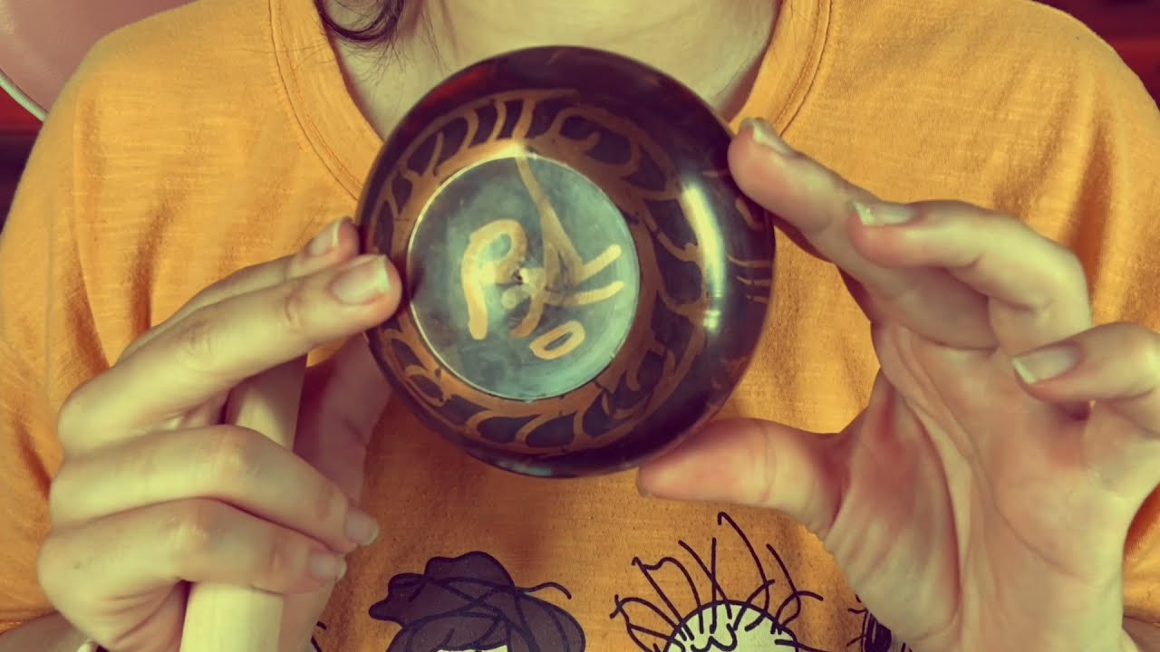 Moroccan asmr ازالة الطاقة السلبية من جسدك مع اكلها +قرائة غير مفهومة plucking away your bad energy