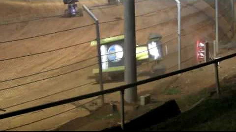 Darwin Speedway 050909 410 Sprintcar Crash Luch Mo...
