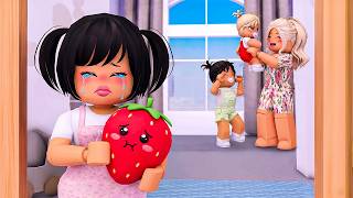 My Mom Loves My Twins More Than Me… I Get KICKED OUT  😫| Roblox Roleplay