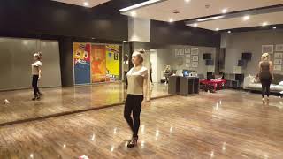 Catwalk Training At Modeling Course In Diamond Models School