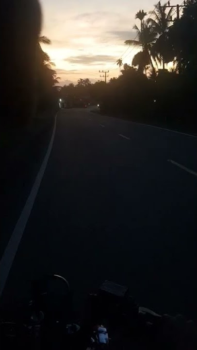 senja di jalan raya