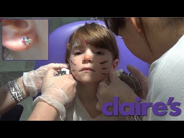 Claire's, percing oreilles pour Zoé Lee - YouTube