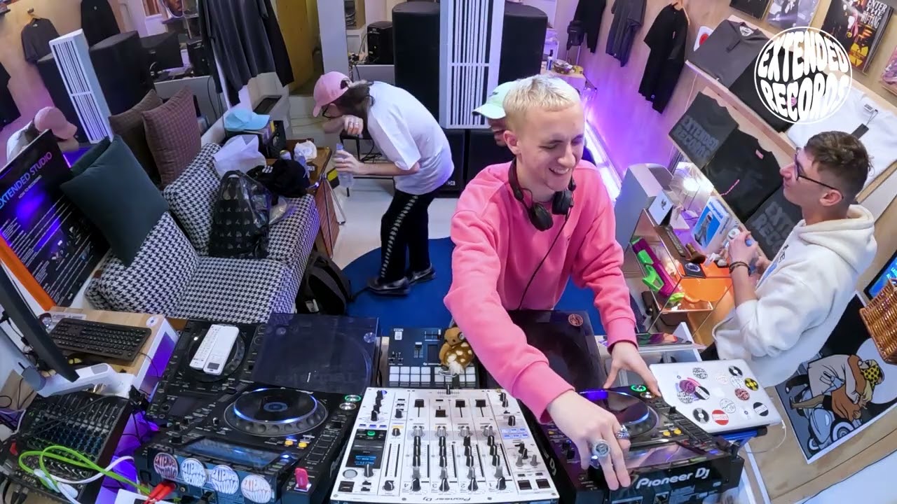 Amhailt.xox B2B Twocanndann B2B IWFS / 2024.10.06 / EXTENDED RADIO