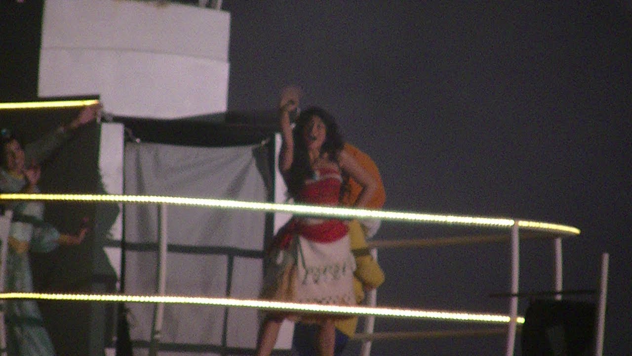 Fantasmic 2017 with Moana on Boat