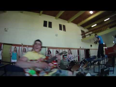 Lip Dub_secondaire 5_2010_les-de-la...  .wmv