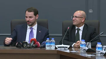 Mehmet Şimşek görevini Hazine ve Maliye Bakanı Albayrak'a devretti