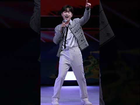 이찬원 행사장에서는 처음 부르는 메들리 버전 '둥지'는 너무 잼밌네요 ㅋㅋ