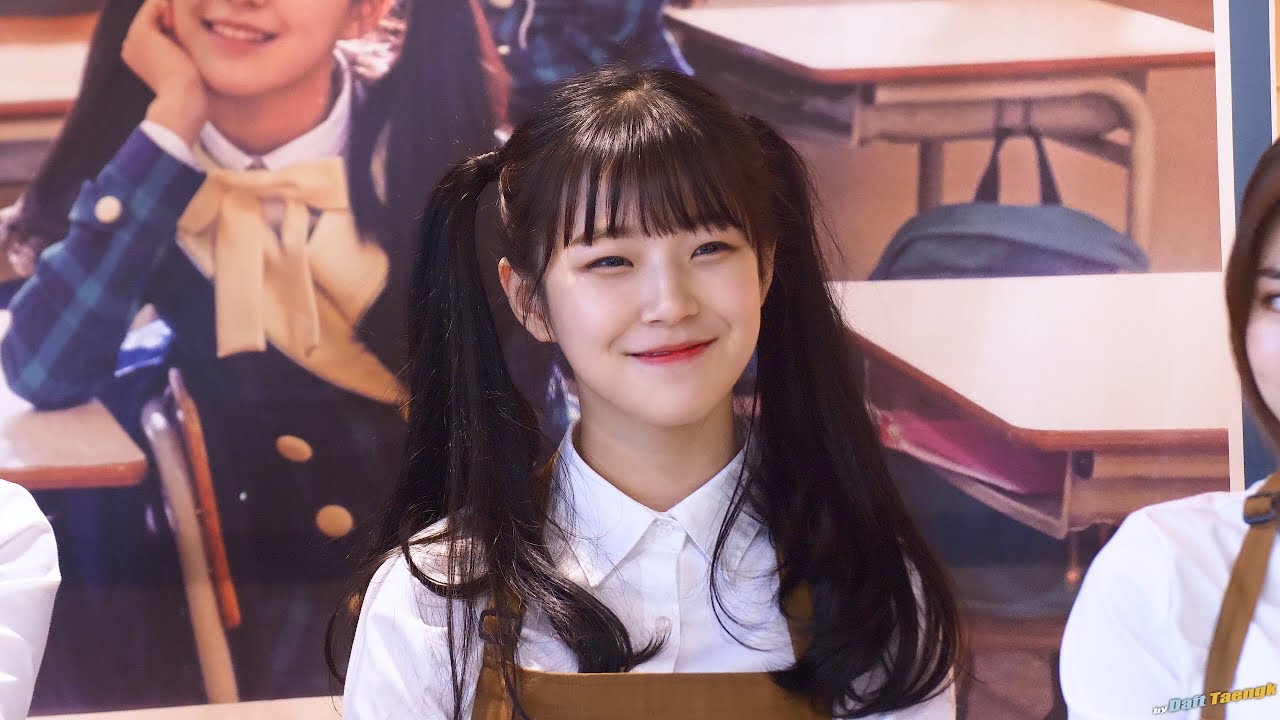 180324 지헌 Jiheon 프로미스나인 fromis_9 시작 인사 @프롬이 카페 4K 60P 직캠 by DaftTaengk