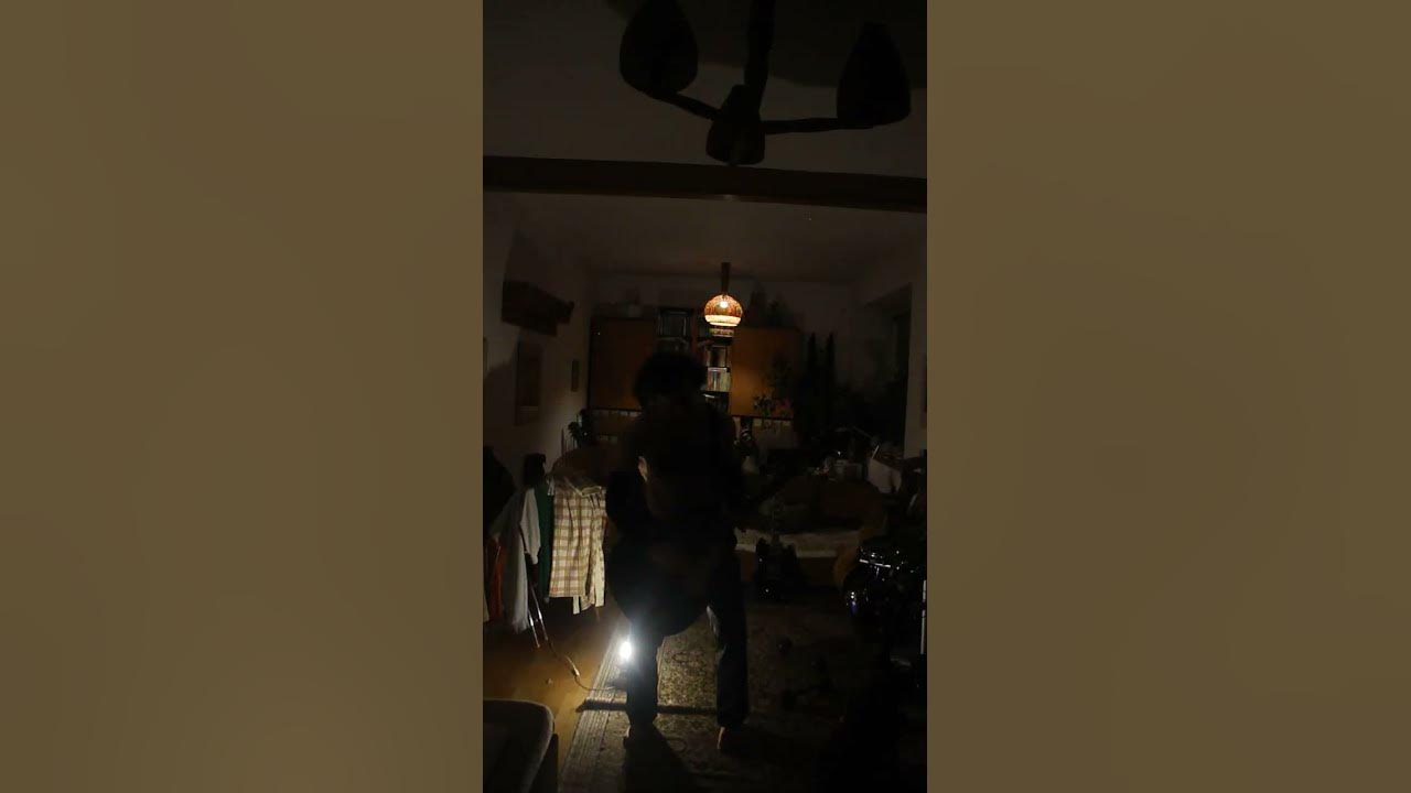 All Apologies - Nirvana - Placebo cover (Area 4 2010) - acoustic guitar cover All Apologies - Nirvana - Placebo cover (Area 4 2010) - acoustic guitar cover