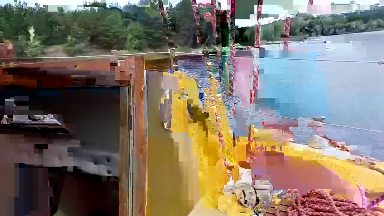 Боцман, руби нитки! Попёрли!