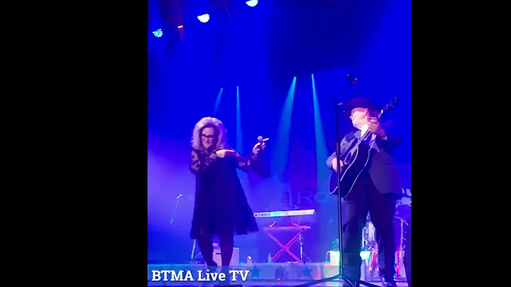 Debbie White | Live In Branson