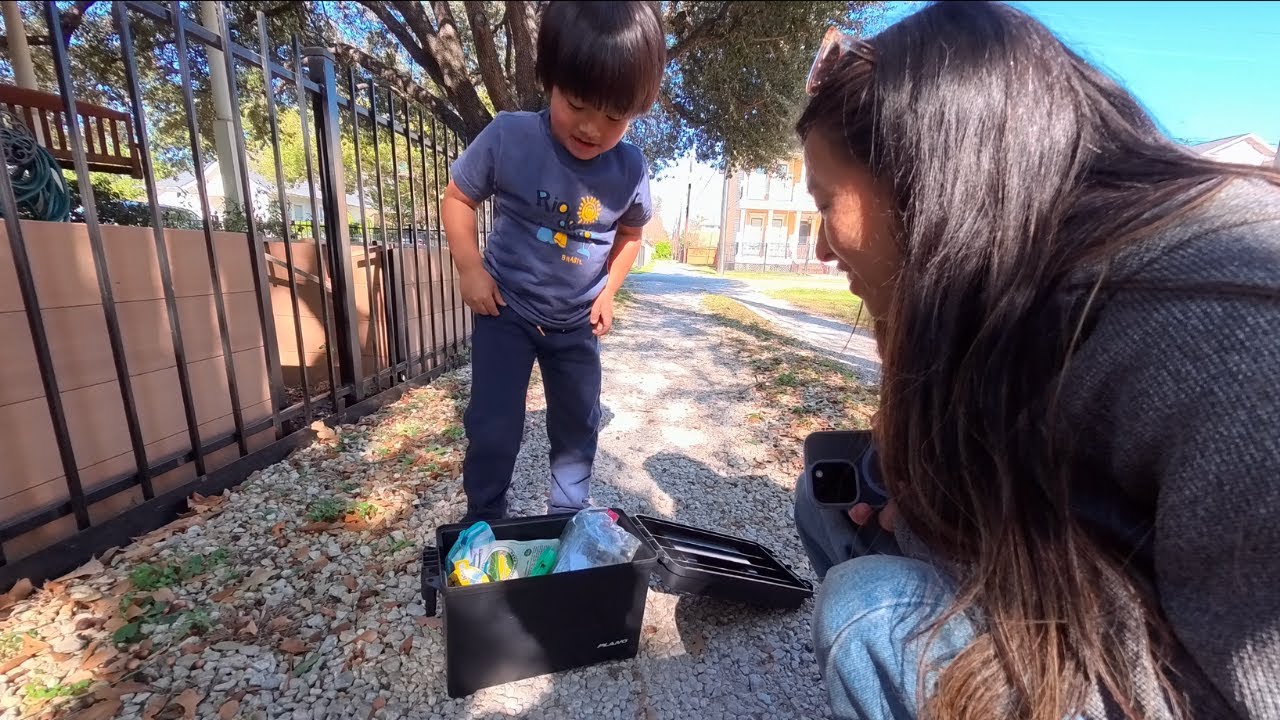 This family scavenger hunt took us all around the city!