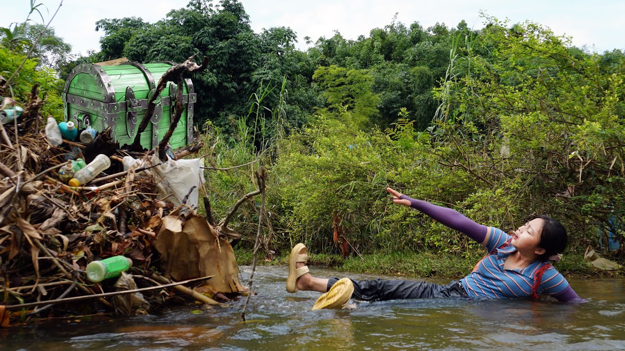 Treasure found after dangerous fall - A single mother's terrifying day on a scrap hunting trip