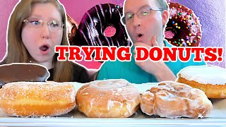 TRYING WALMART DONUTS FOR THE FIRST TIME (Mukbang)!