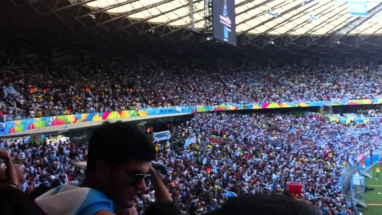 Maradona Es Mas Grande Que Pele Letra