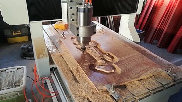 Australian cnc  new user training in Omni factory for 3 aixs 4 aixs rotary work