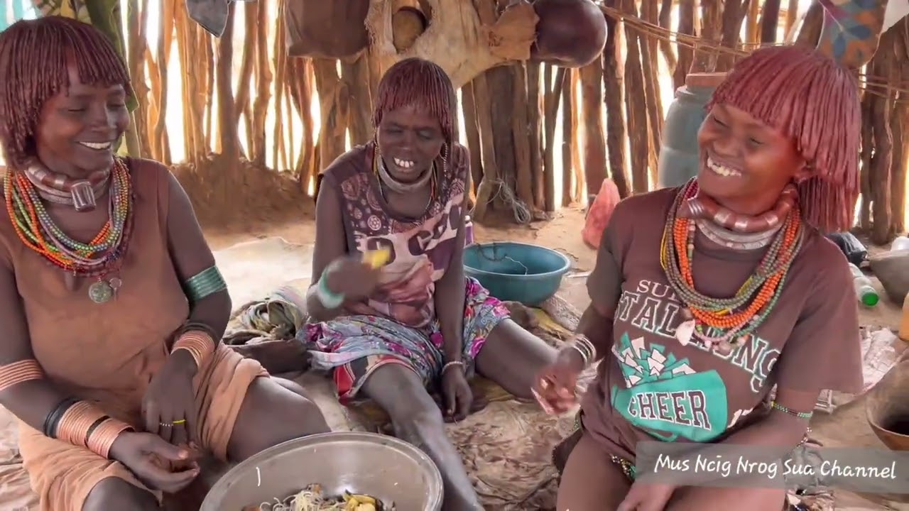 Saib peb su noj nawb