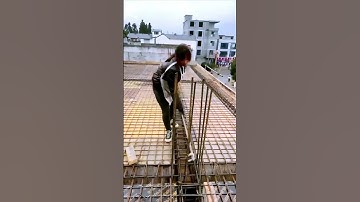 The process of bending steel bars is shared - a good tool can do more with less