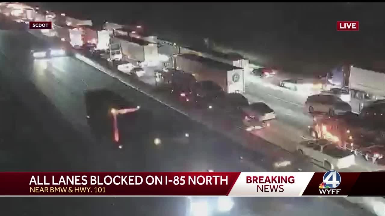All lanes blocked on I-85N after crash - YouTube