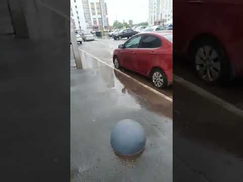 БашДТП Уфа Башкортостан  из за сильных дождей урагана город тонет в воде.ужас озеро во дворе 2022 г