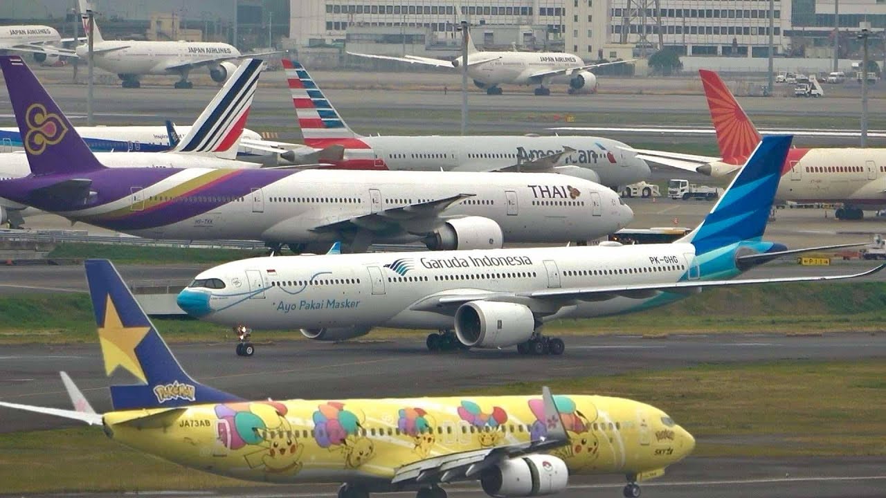 Tokyo HND Airport  🇯🇵  RUSH HOUR Plane Spotting ! Close up Heavy landing / Take off - Haneda Airport