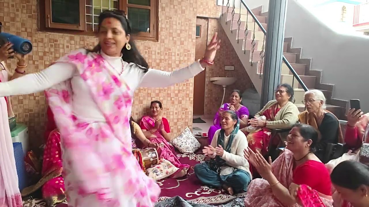   हैप्पी होली होली में महिलाओं मस्ती 🌺 🌺🌺🌺🙏@#Trending#🌺🌺🙏