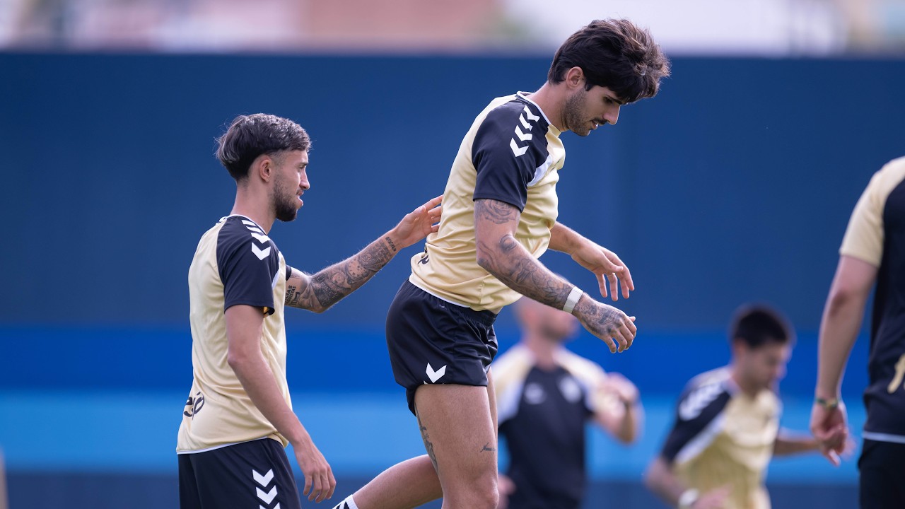 El Málaga apura la preparación antes de viajar a Vigo