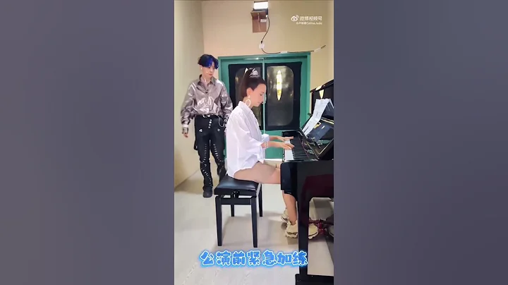 Amber and Celina Jade                              #amberliu - DayDayNews
