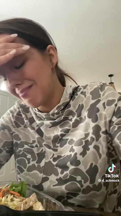 Pregnancy gagging 🤢🤮😂 #reels #funny #gag #gagging #shorts #prank #comedy #fyp