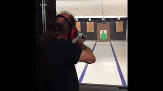 SHOOTING A 1928 THOMPSON SUB-MACHINE GUN!