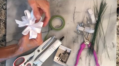 Make a Corsage Bow DIY
