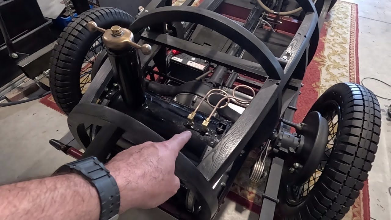 Pre war Riley Brooklands - Petrol tank finished! - YouTube