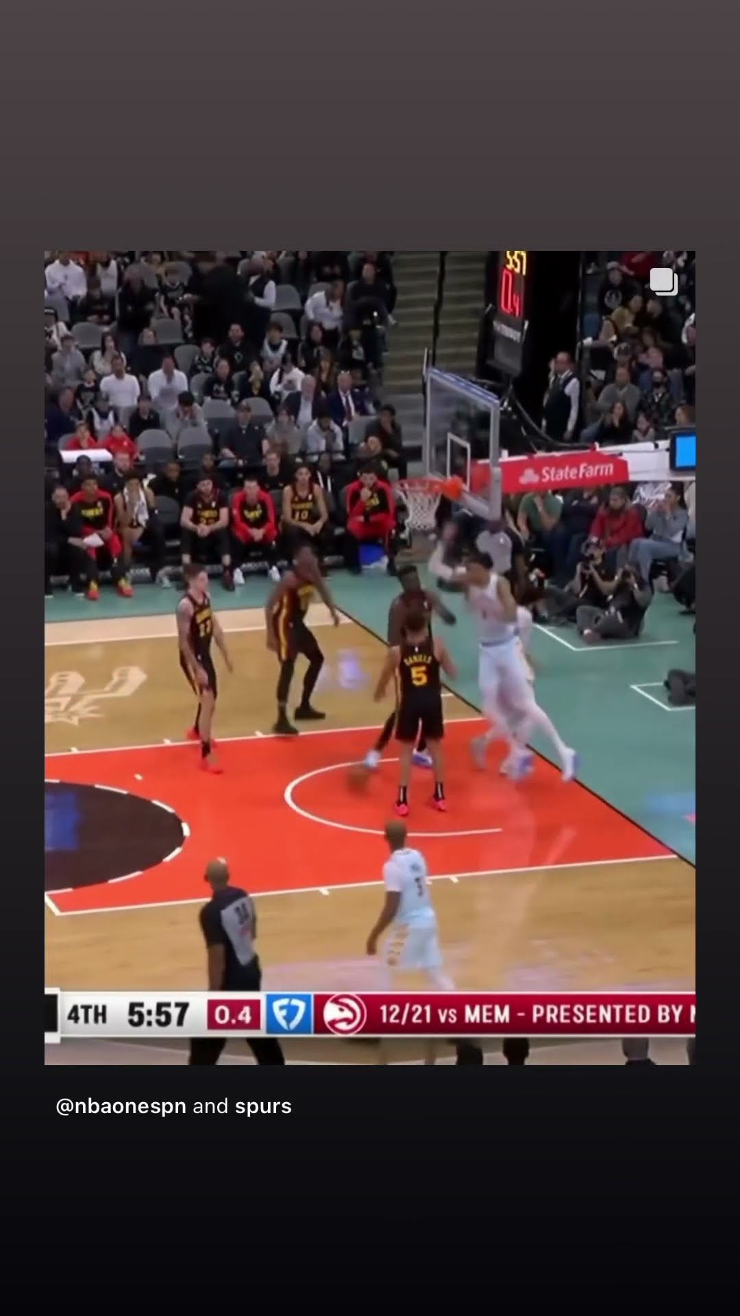 Here’s Wemby #hoodnews #victorwembanyama #spurs #atlantahawks #alleyoop #omg #how #wow #sports #wtf