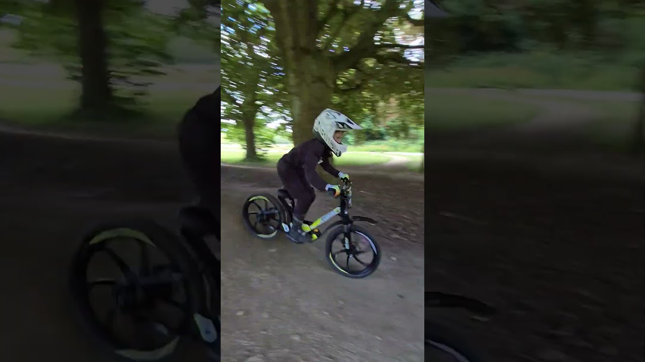 Wythenshawe bike park on there amped a20 , revvi 16 , getting better at the jumps 
