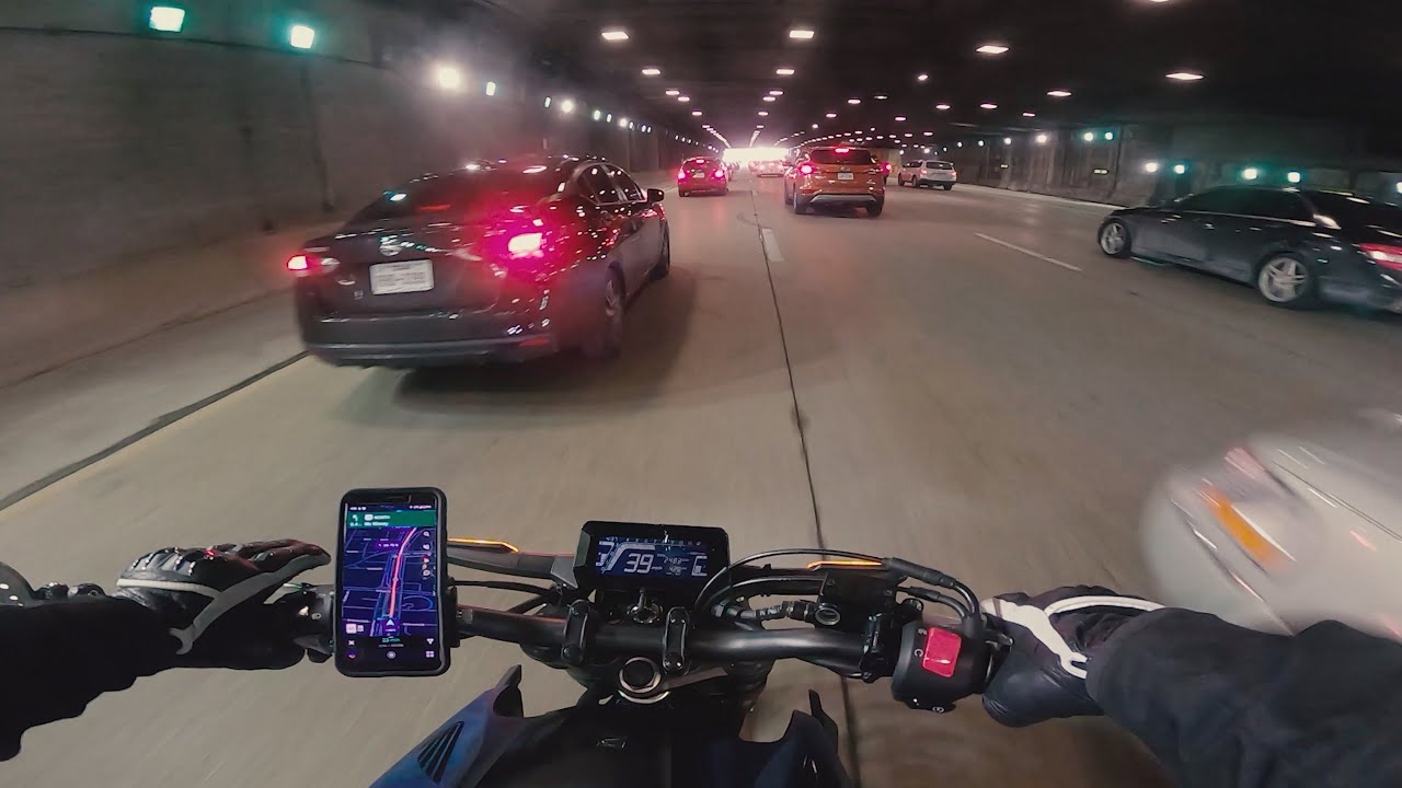 Honda CB300R Highway Run | Lane filtering | Sound