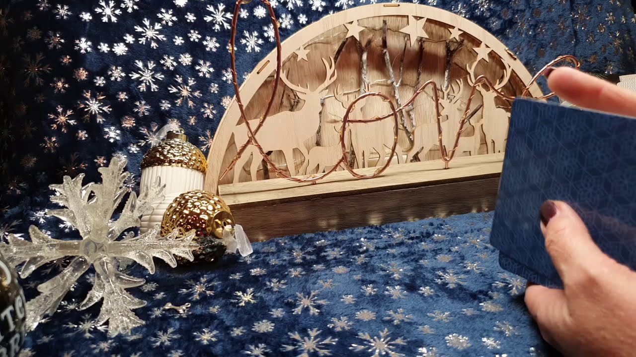 SCORPIO NOVEMBER 2020 - A GOLDEN OPPORTUNITY AND SOMEONE TRY'S TO BRING COLOUR INTO YOUR WORLD?