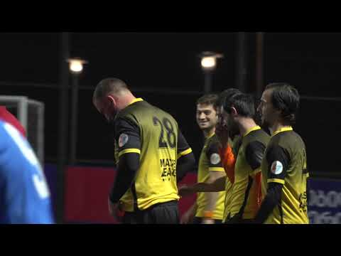 ჯითისი - მეგობრები