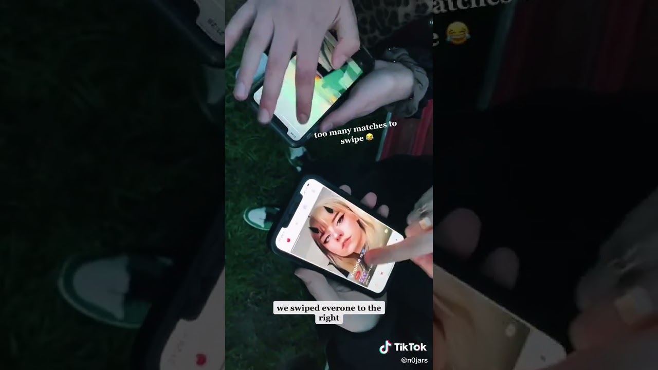 Tinder For Boys Vs Girls  