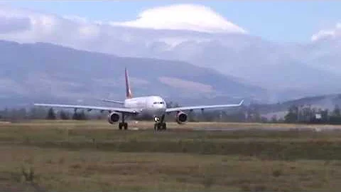 Avianca Cargo (Tampa) Airbus A330-243F take-off Quito Runway 36