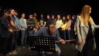 Sesi Kotu Olan Kizin Insanları Korkutması Komikkk