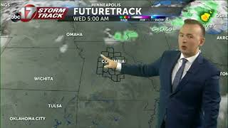 Tracking a warm up that brings rain for the holiday weekend