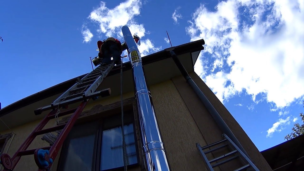 Замена и Монтаж Дымохода в частном доме - YouTube
