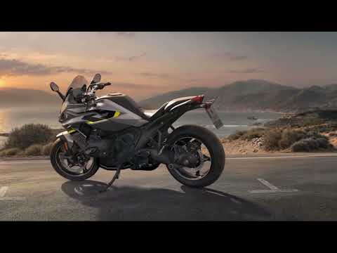 🏁 NOUVELLE BMW R 1300 RS 2025 – La sport-touring ultime !