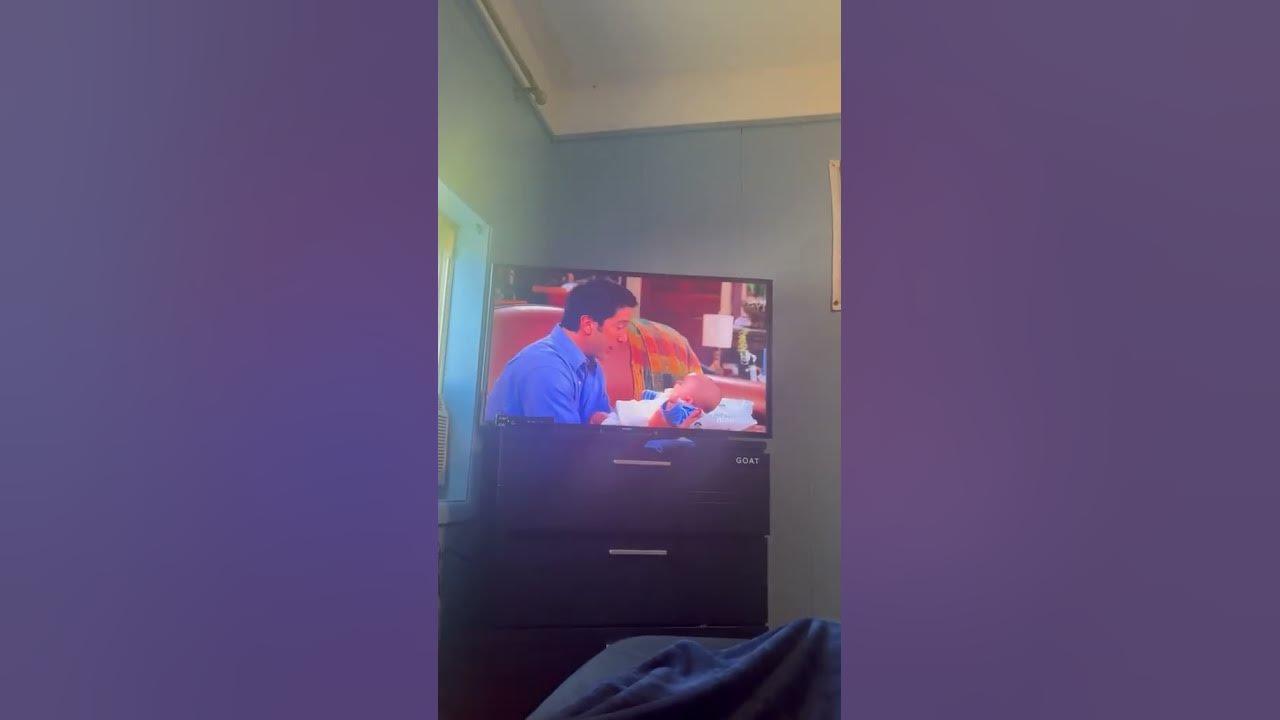 Guy Singing Anaconda Song In TV