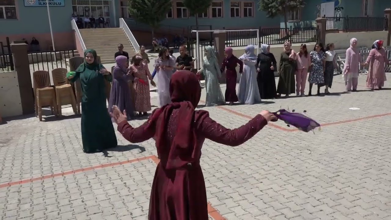 SEYDİ VAKKAS FARKİYLA PAZARCIK EĞRİCE KÖYÜNDE İLKNUR VE ERTUĞRULUN MUHTEŞEM NİŞAN TÖRENLERİ 1