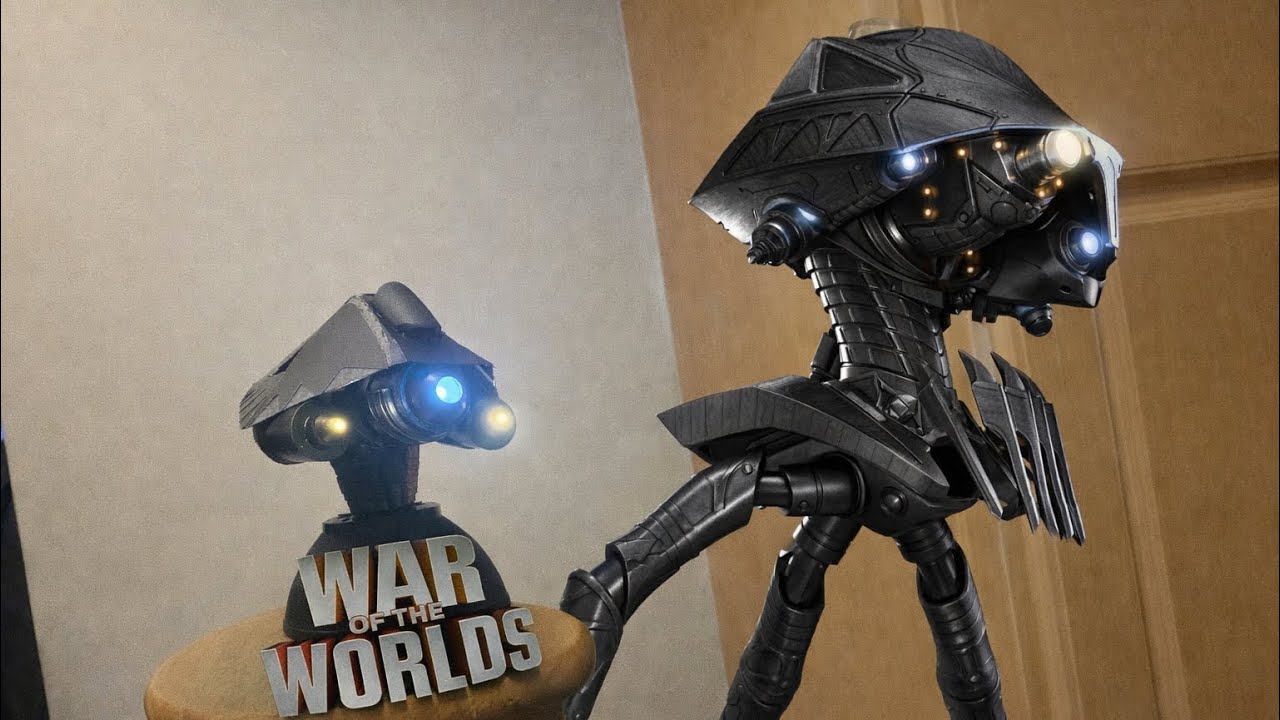 War of the worlds alien tripod toy - YouTube