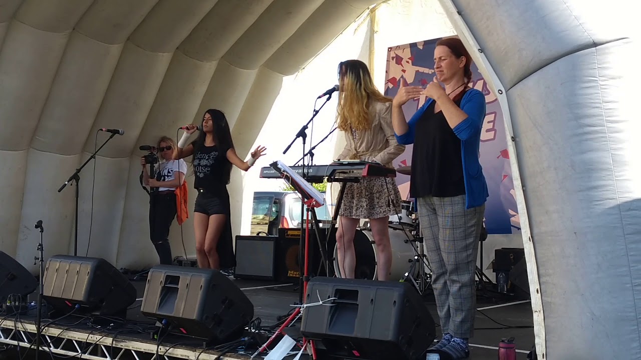 Powder Piano, Trans Pride, Brighton 2019, 3/6