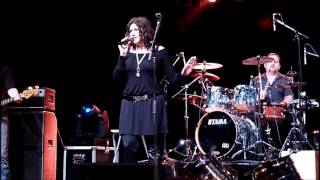 Ilona Csáková - Když zbývá pár slov (Je t’aime moi non plus)